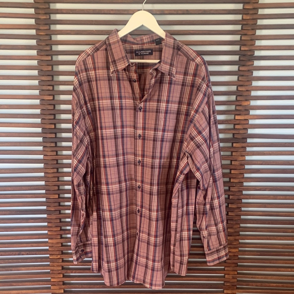 Roundtree & Yorke Men's Plaid Button-Down Shirt